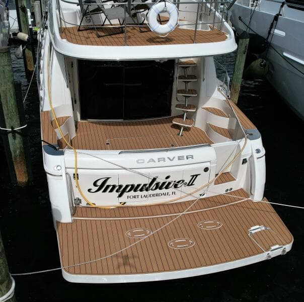 2006 Carver 56 Voyager