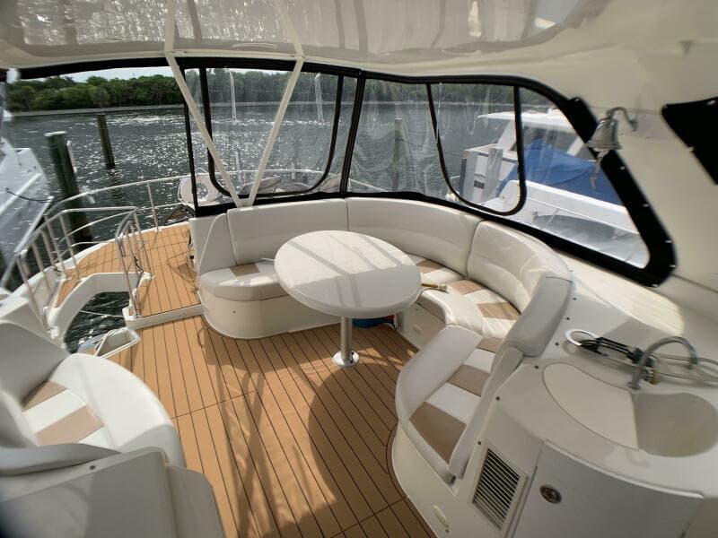 2006 Carver 56 Voyager