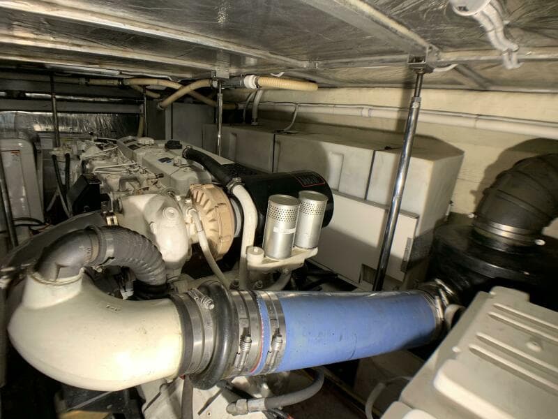 2006 Carver 56 Voyager