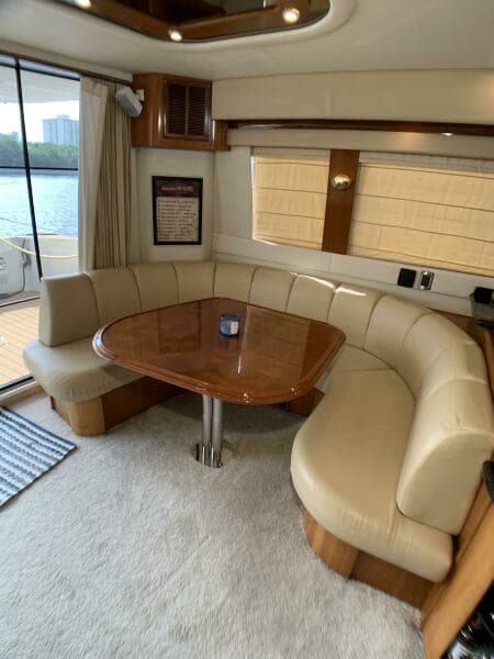 2006 Carver 56 Voyager