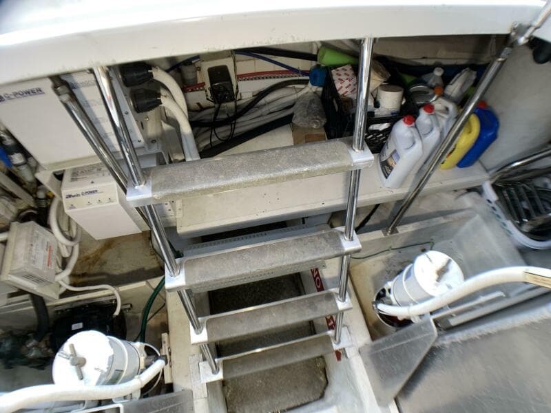 2006 Carver 56 Voyager