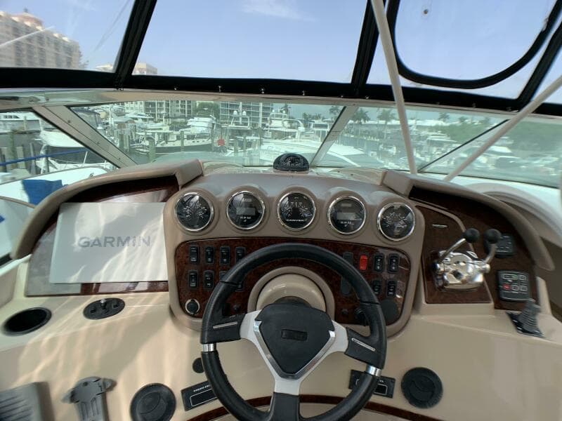 2006 Carver 56 Voyager