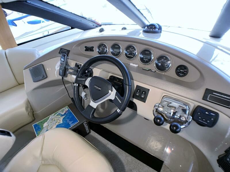 2006 Carver 56 Voyager