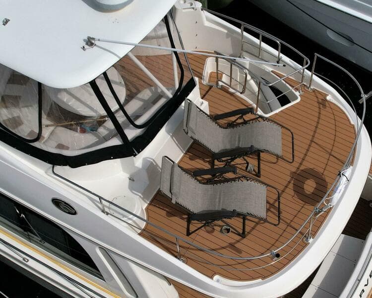 2006 Carver 56 Voyager