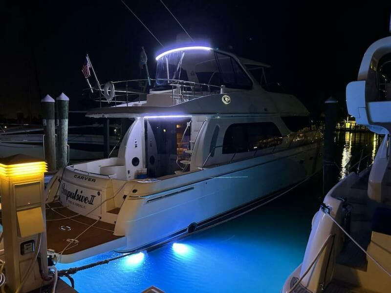 2006 Carver 56 Voyager
