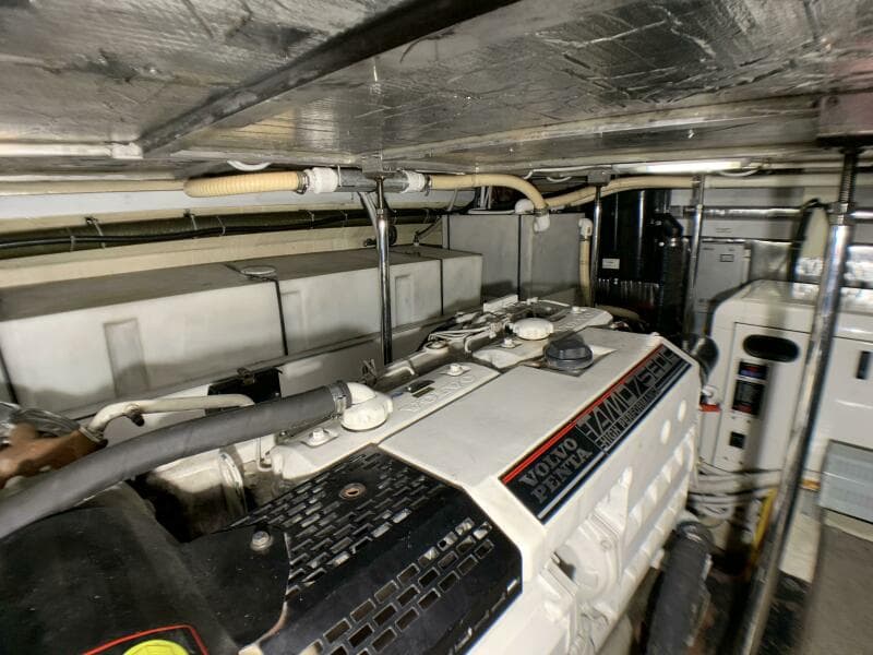 2006 Carver 56 Voyager