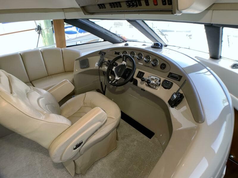 2006 Carver 56 Voyager