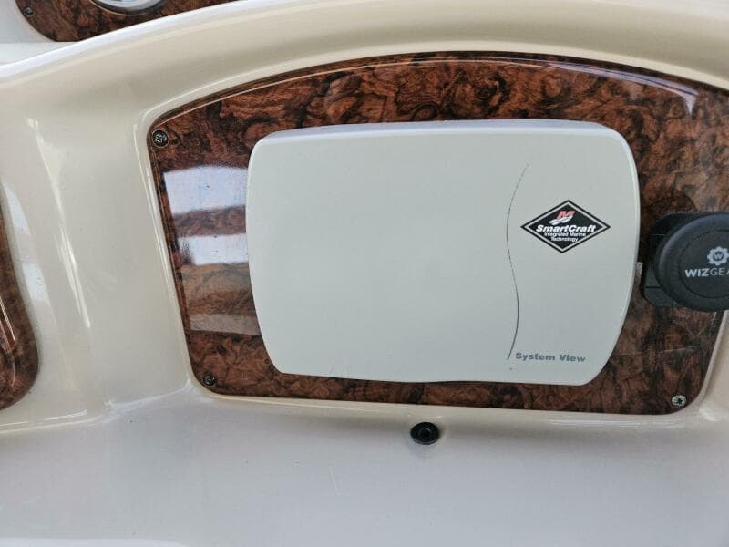 2004 Sea Ray 320