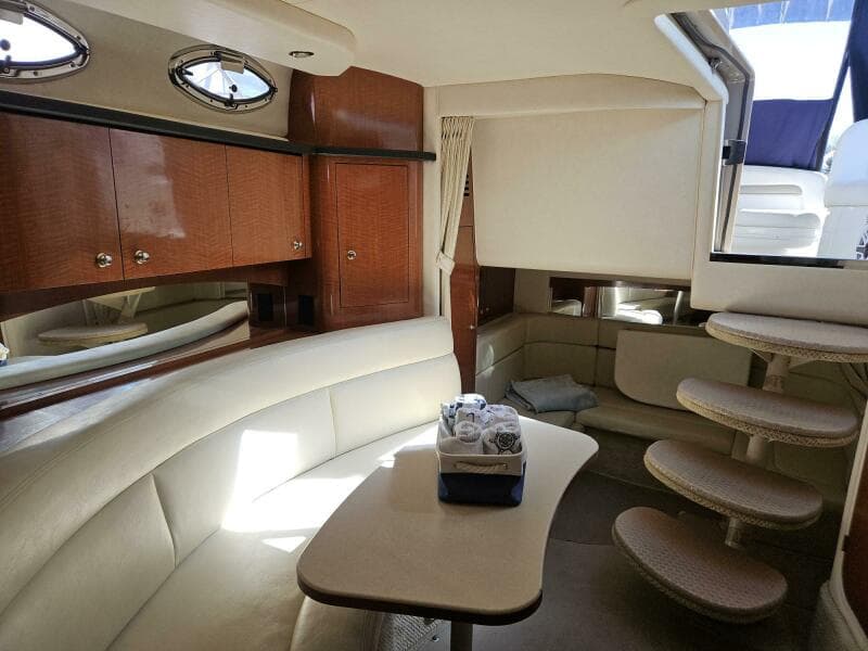 2004 Sea Ray 320