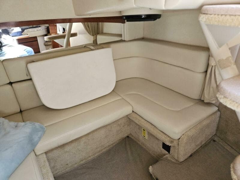 2004 Sea Ray 320