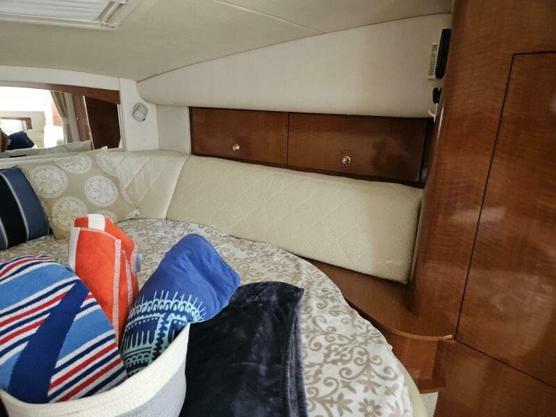 2004 Sea Ray 320