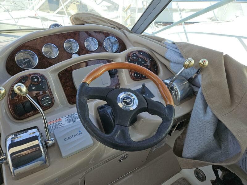 2004 Sea Ray 320