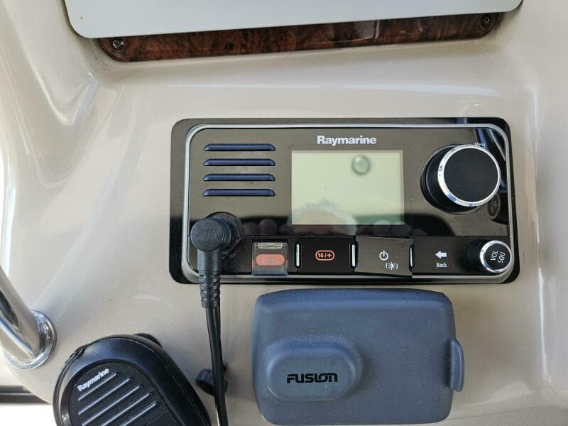 2004 Sea Ray 320