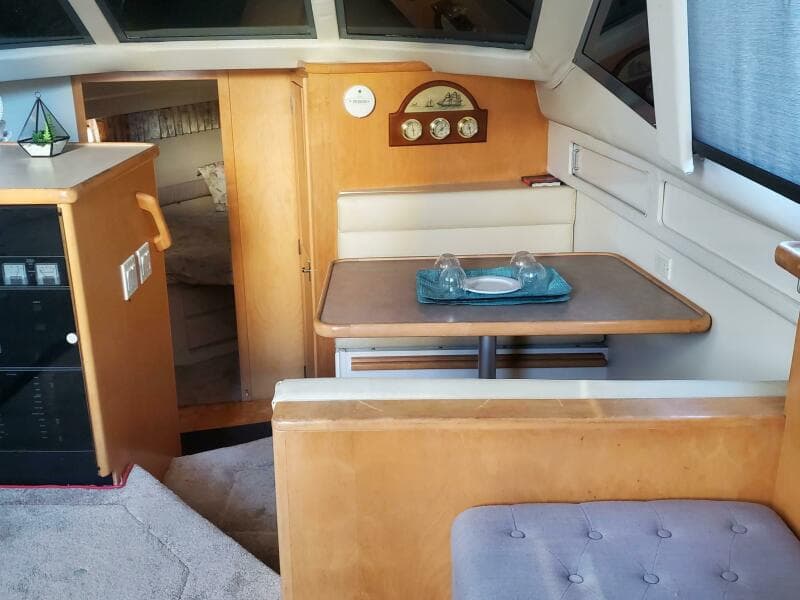 1996 Carver 355