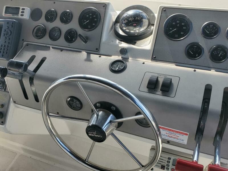 1996 Carver 355