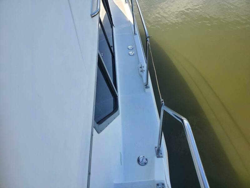 1996 Carver 355