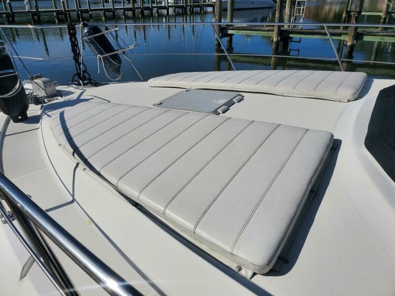 1996 Carver 355