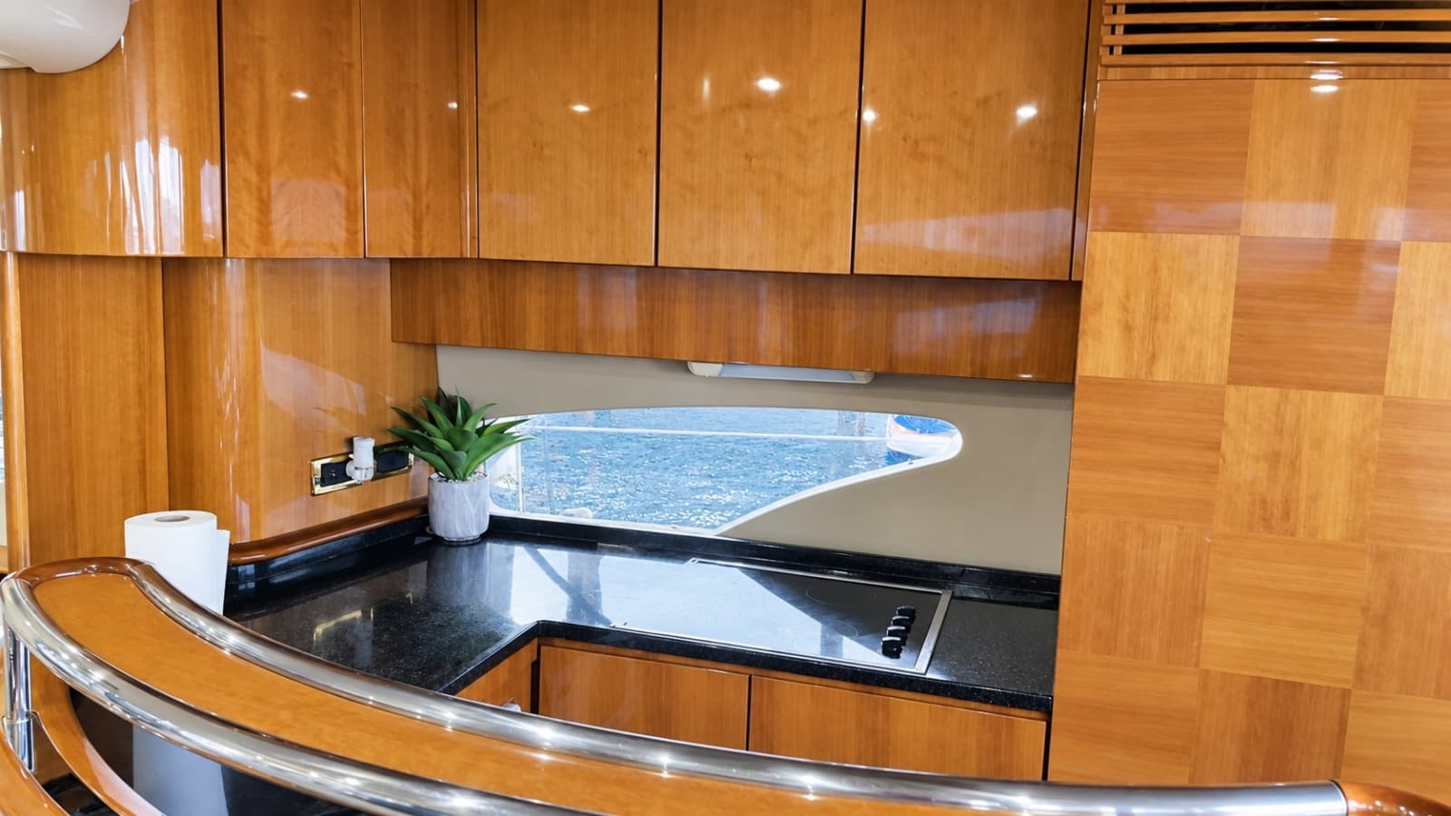 2004 Azimut 62