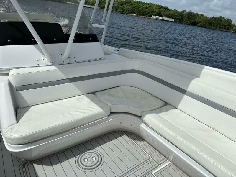 2003 Intrepid 32