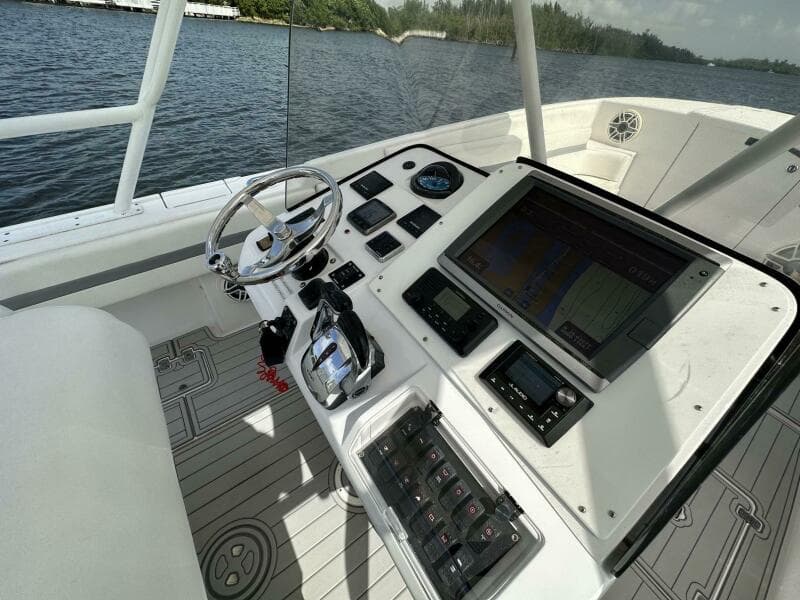 2003 Intrepid 32