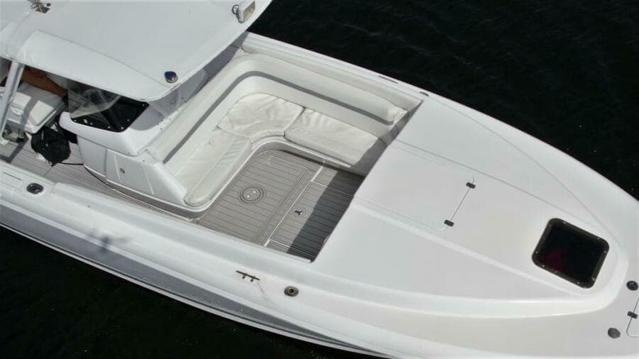 2003 Intrepid 32