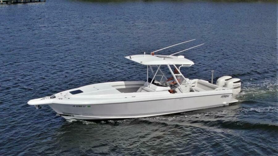 2003 Intrepid 32