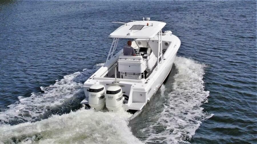 2003 Intrepid 32
