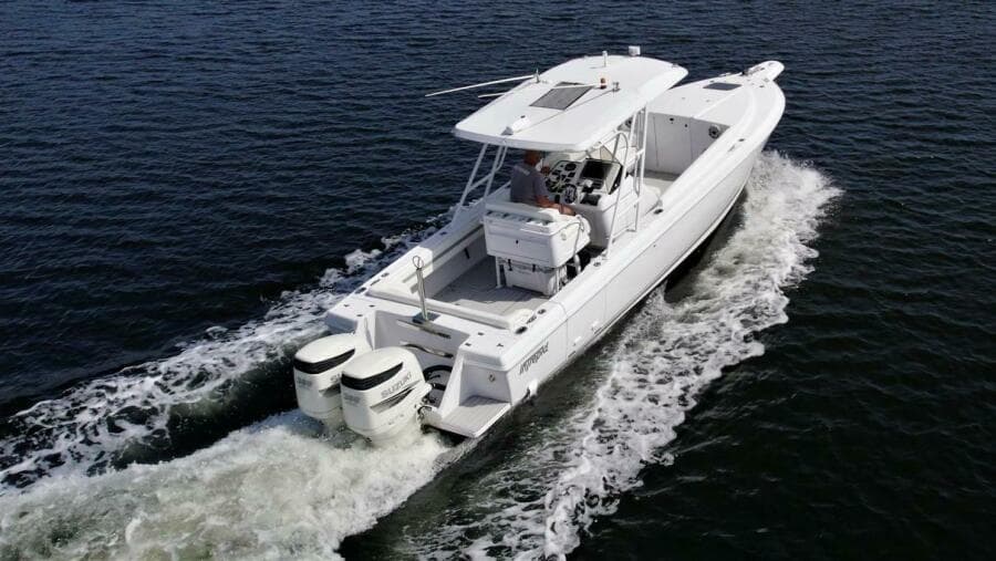 2003 Intrepid 32