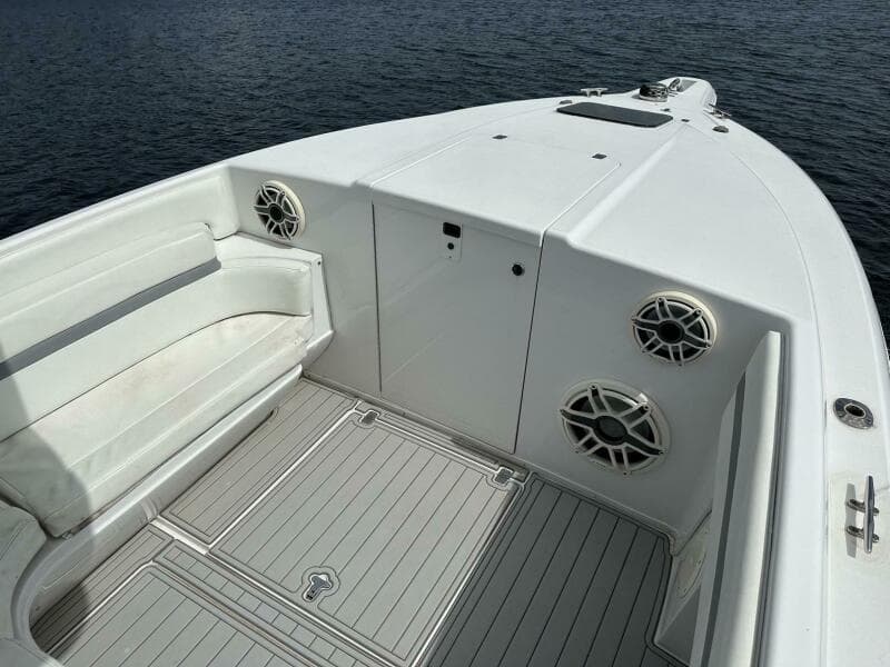 2003 Intrepid 32