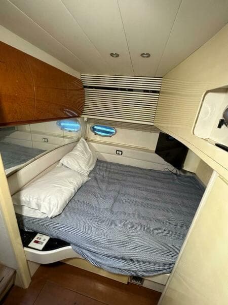 1999 Pershing 54