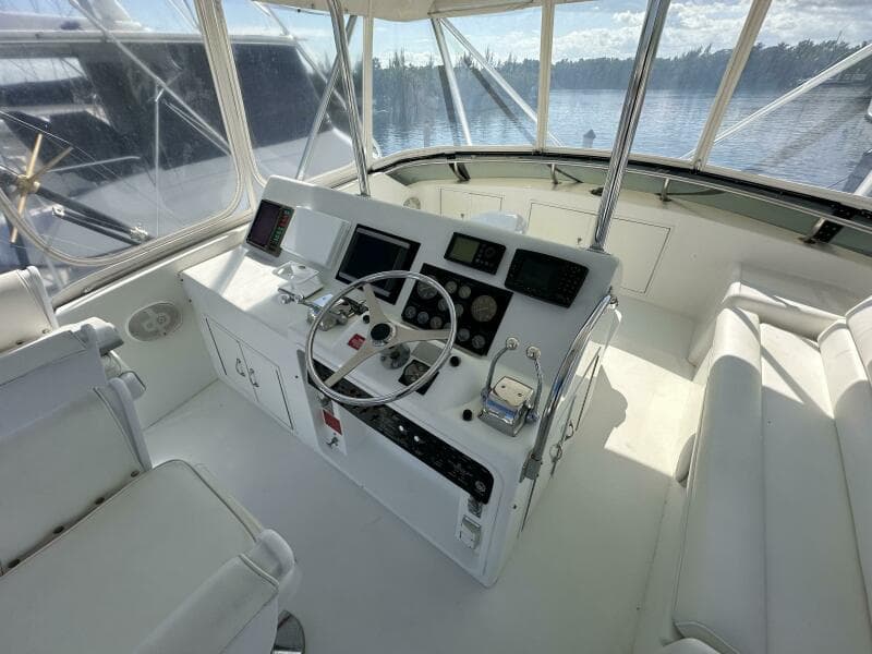 1992 Hatteras 52 Convertible