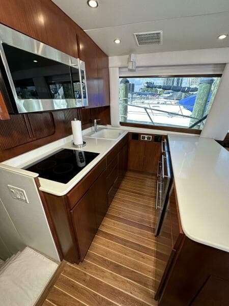 1992 Hatteras 52 Convertible
