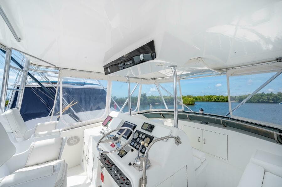 1992 Hatteras 52 Convertible