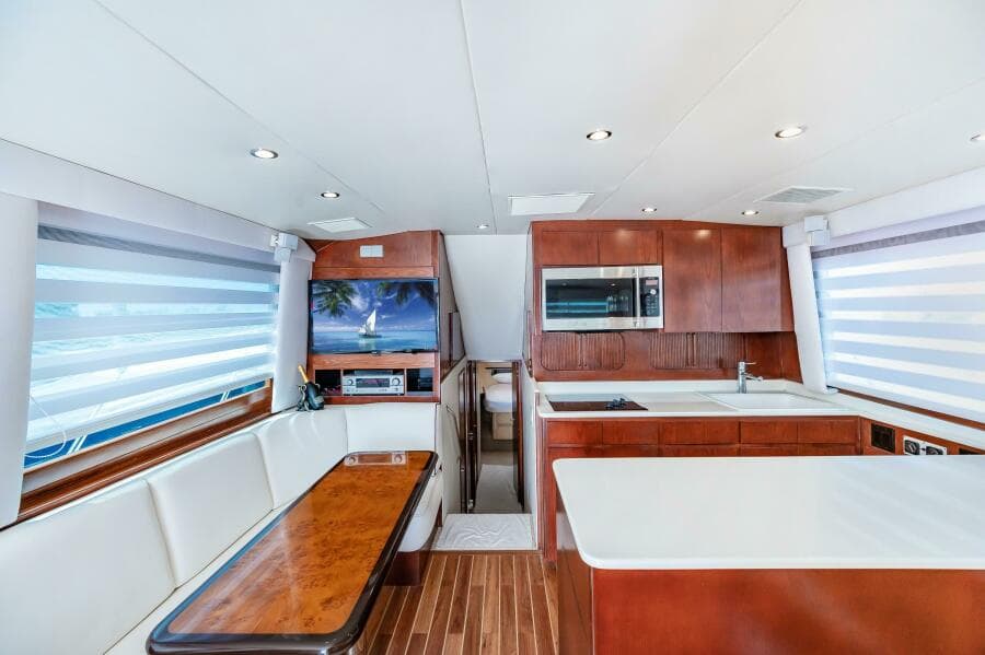 1992 Hatteras 52 Convertible