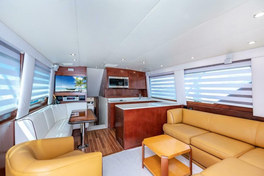 1992 Hatteras 52 Convertible