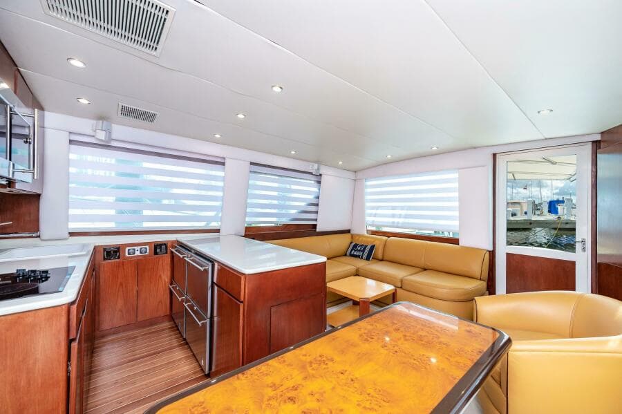 1992 Hatteras 52 Convertible
