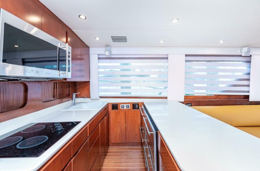 1992 Hatteras 52 Convertible