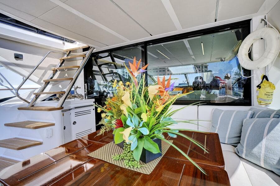 2017 Sunseeker 68 Sport Yacht