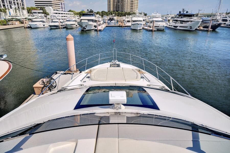 2017 Sunseeker 68 Sport Yacht