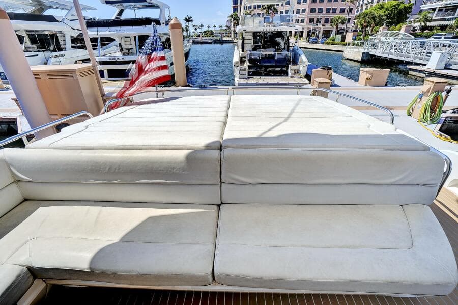 2017 Sunseeker 68 Sport Yacht