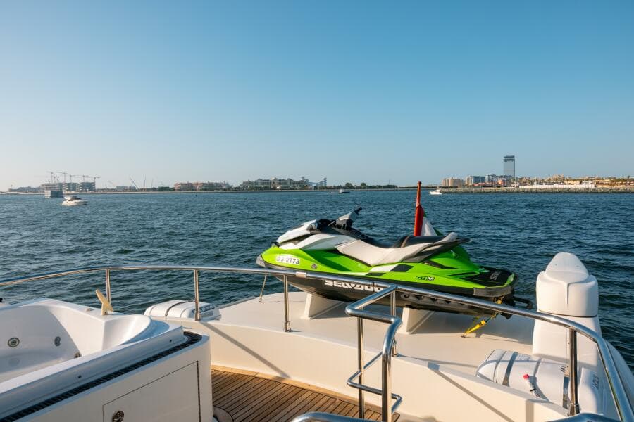 Sundeck Aft