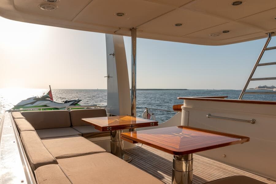 Sundeck Lounge