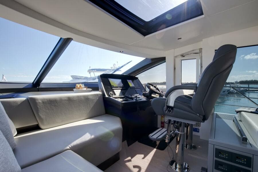 2023 Sunseeker Sport Yacht