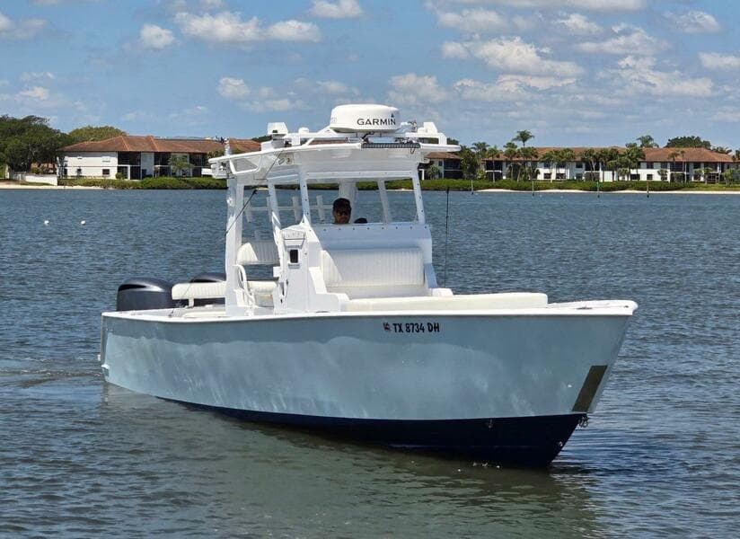 2012 Contender Custom 33 Center Console