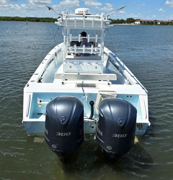2012 Contender Custom 33 Center Console