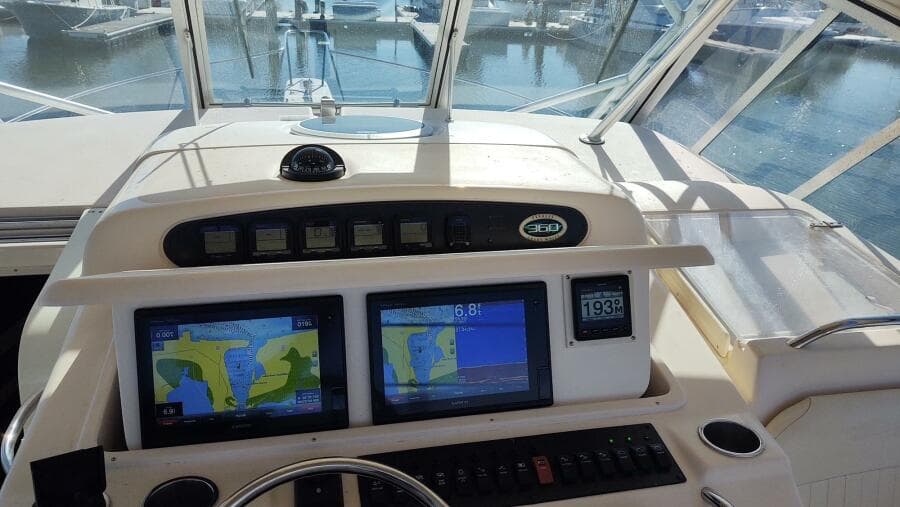 2006 Grady-White Express 360