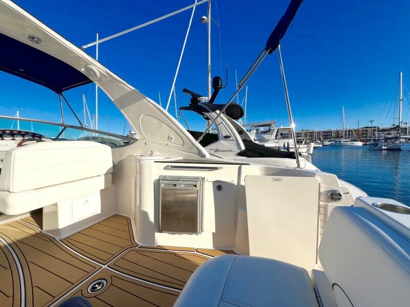 2012 Bayliner 335