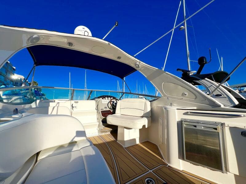 2012 Bayliner 335