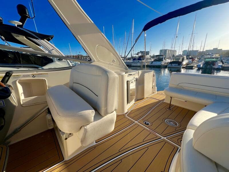 2012 Bayliner 335