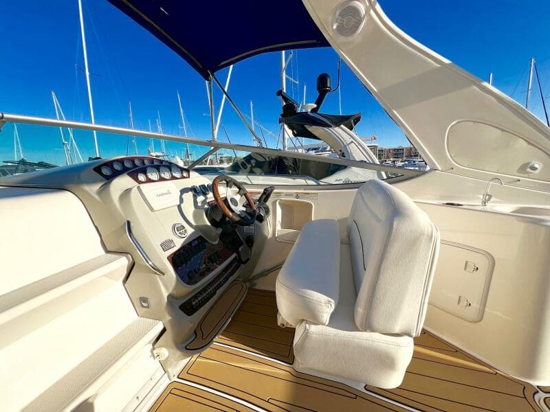 2012 Bayliner 335